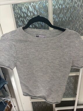 SO Light Heather Gray Short Sleeve Knit Top